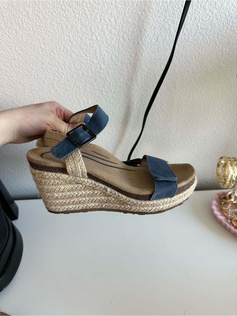 Aetrex Blue Women’s Espadrille Wedge Sandals - Picture 2 of 3